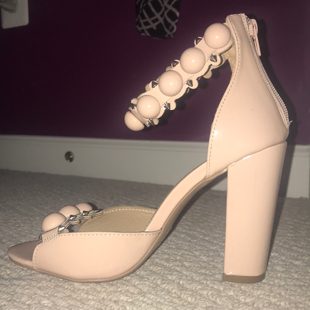 Pink heels - Picture 3 of 3